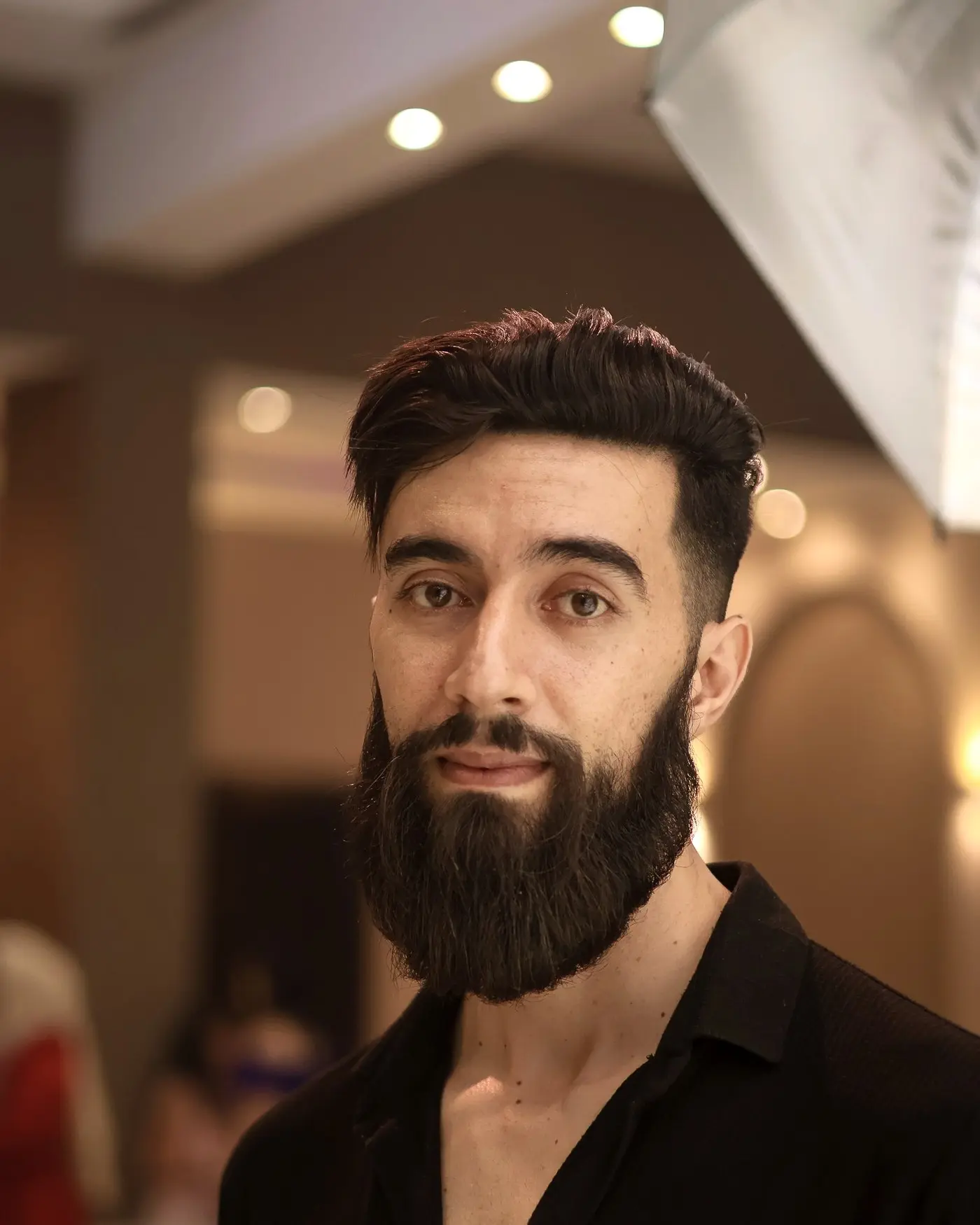 لحية كاملة مشكّلة مع كويف